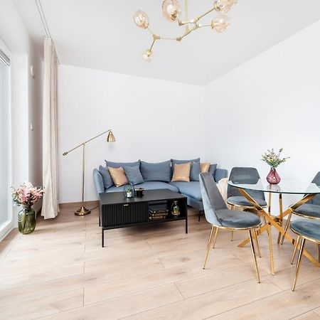 Manufaktura Residence - Apartamenty Prestiz Z Garazem Podziemnym I Dwoma Lazienkami วูดช์ ภายนอก รูปภาพ