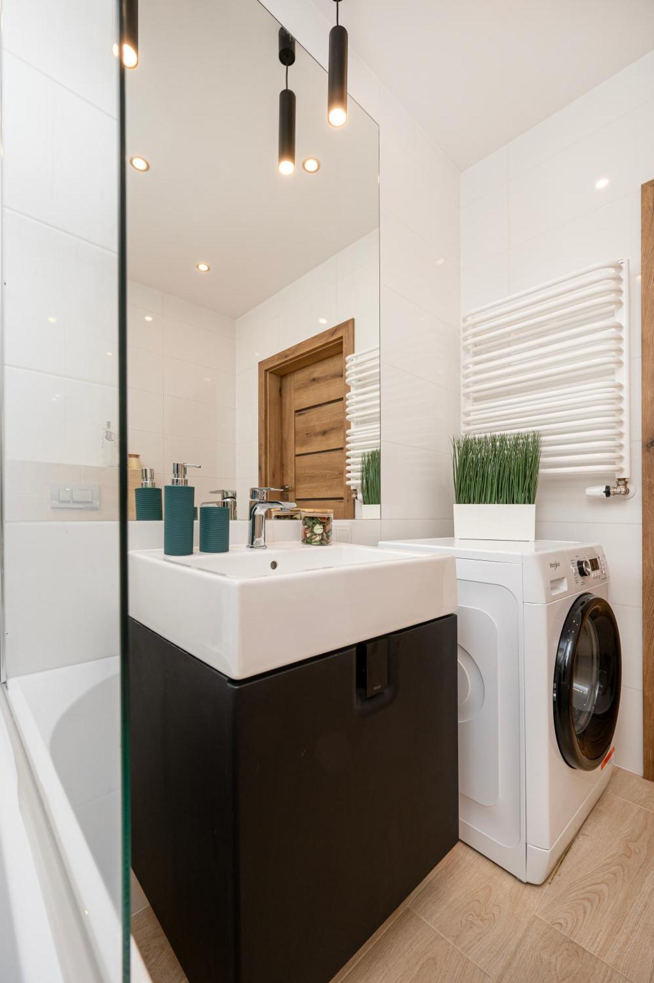 Manufaktura Residence - Apartamenty Prestiz Z Garazem Podziemnym I Dwoma Lazienkami วูดช์ ภายนอก รูปภาพ