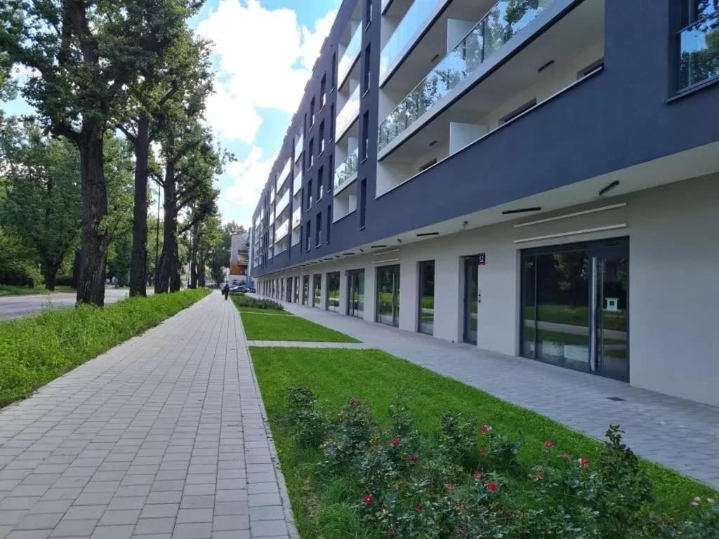 Manufaktura Residence - Apartamenty Prestiz Z Garazem Podziemnym I Dwoma Lazienkami วูดช์ ภายนอก รูปภาพ